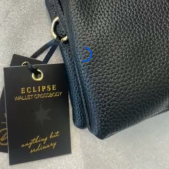 THE PERFECT LITTLE BLACK PURSE Kedzie® Eclipse Convertible Wallet Crossbody - Picture 3 of 5